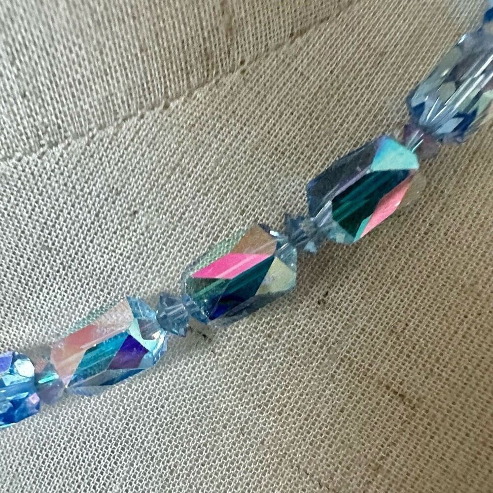 blue aurora borealis crystal vintage necklace - Picture 6 of 11